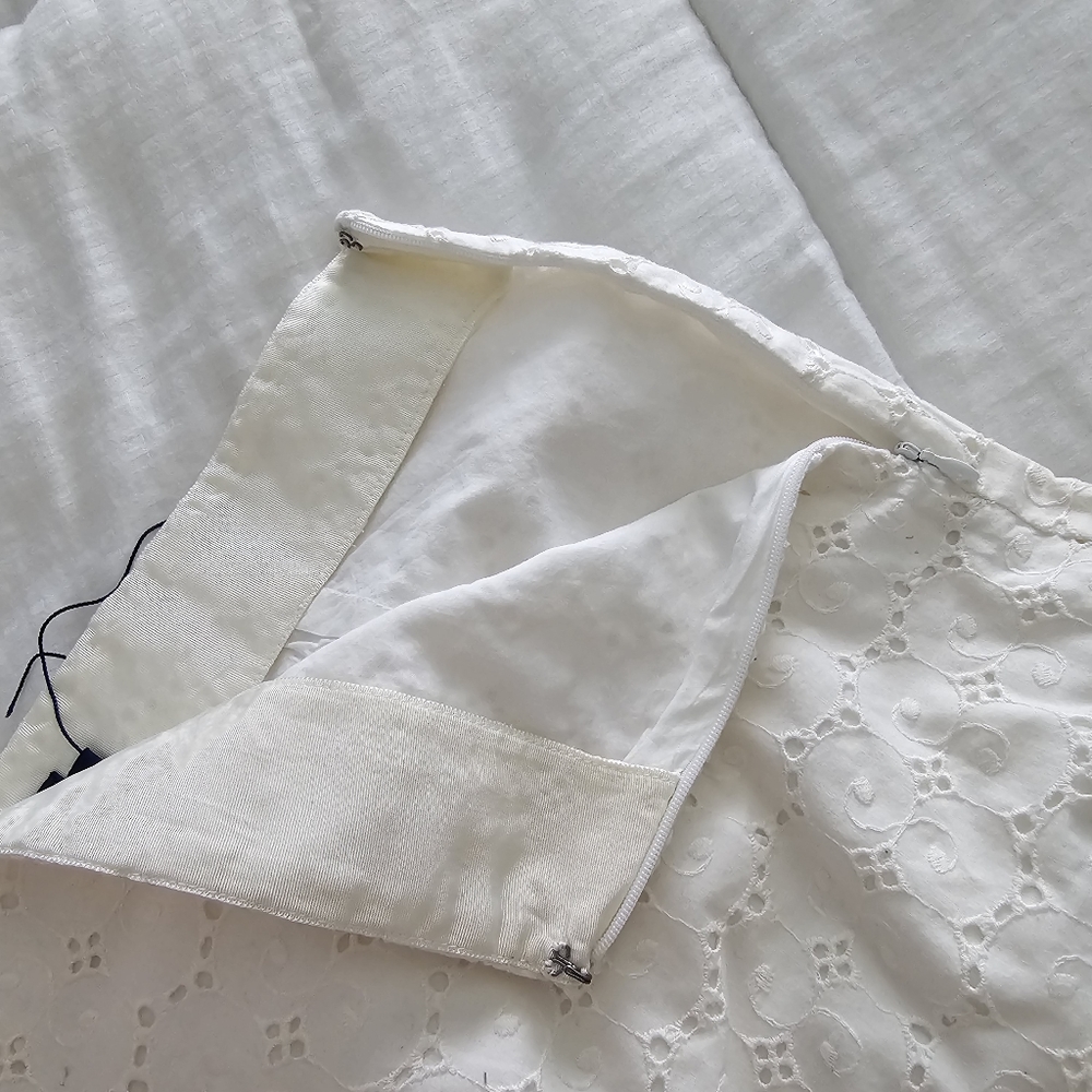 Vineyard Vines White Eyelet Skort 12 - Picture 4 of 5